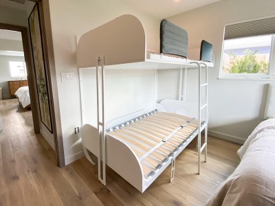 Simple Bunk Twin/Twin XL Murphy Wall Bed